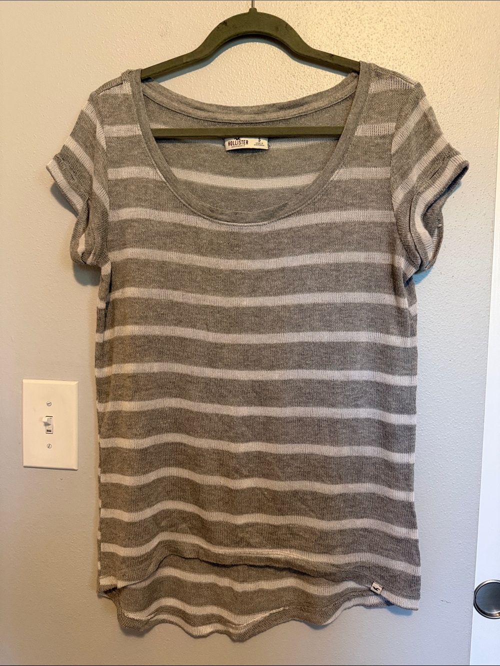 Hollister Gray & White Striped Scoop Neck Short Sleeve Tee